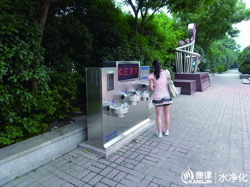 人民廣場機(jī)器.jpg
